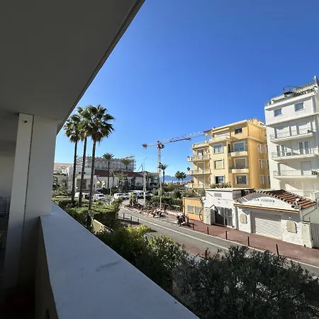 C028-nice With Terrace - Close To The *