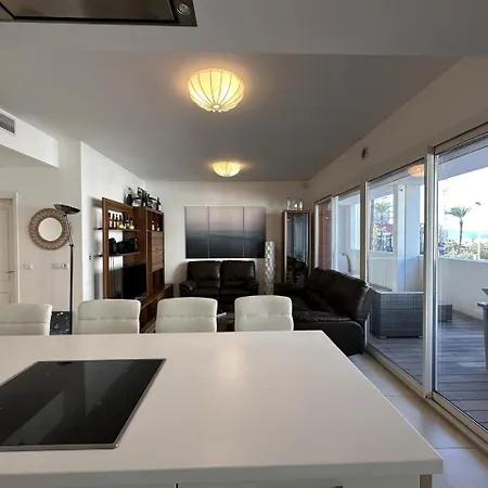 C028-nice With Terrace - Close To The Apartmán