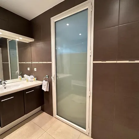 Apartment C028-nice With Terrace - Close To The *