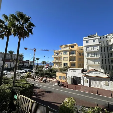 C028-nice With Terrace - Close To The *
